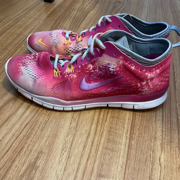 Nike Shoes - Nike Free 5.0 shoe